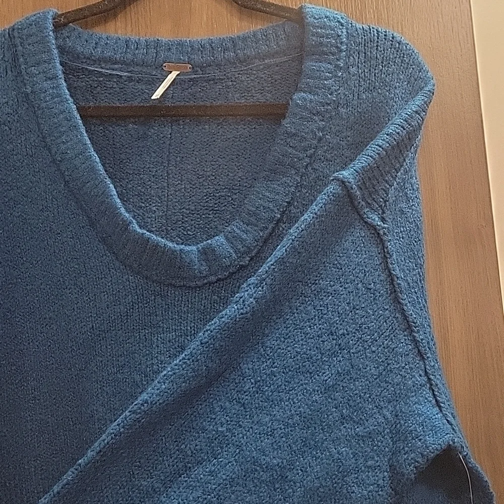 Free People-NWT- Brookside Tunic Sweater In Halcyon Blue-Size XS